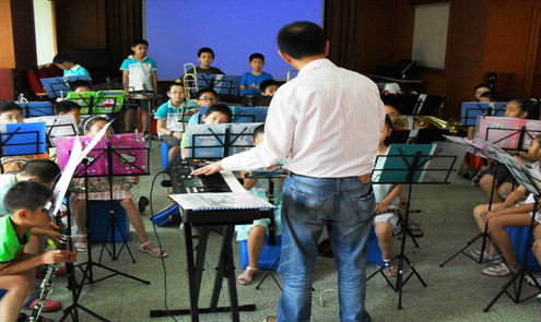 上海虹口三中心小學雅馬哈示范管樂團大師班活動報道