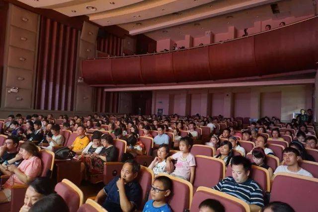 2018年雅馬哈亞洲音樂獎學金江西師范大學音樂學院頒獎儀式</br> 暨雅馬哈海外藝術家愛德華·昆斯鋼琴獨奏音樂會圓滿結束