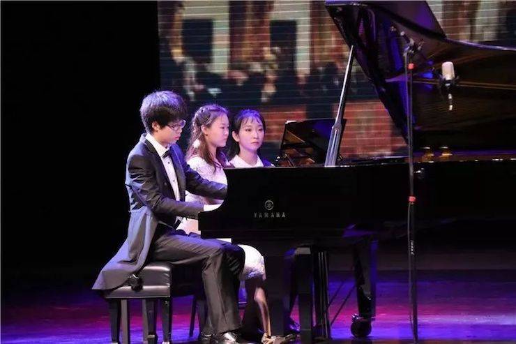 徐子松、于嘉藝