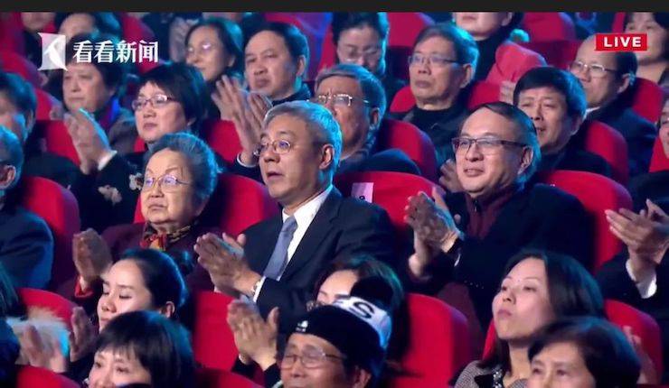 主持界泰斗葉惠賢力贊雅馬哈未來藝術家劉明康:“很難相信,這么悠揚的琴聲出自一位自閉癥少年的手里!”